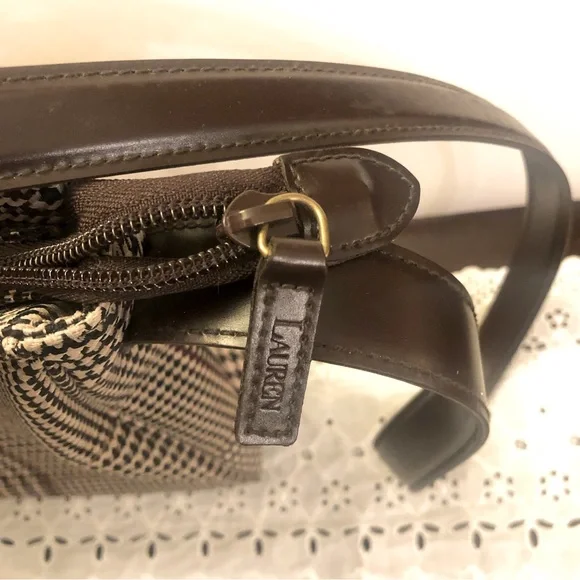 Lauren Ralph Lauren Brown Houndstooth Chevron Shoulder Strap Hand Bag - Picture 4 of 6